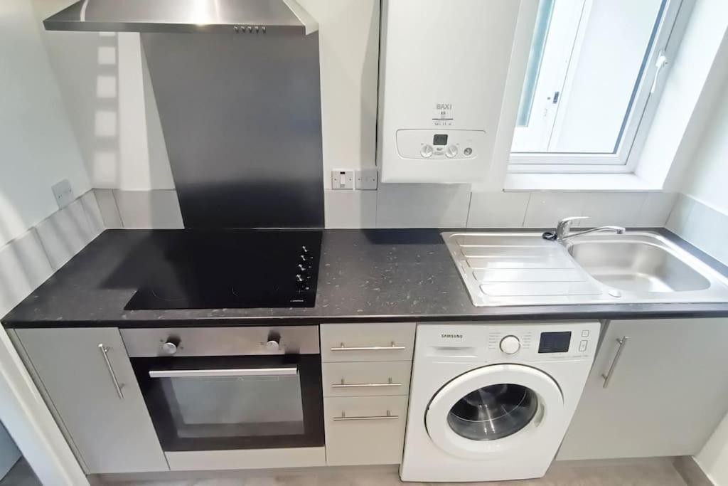 Cntrl Reading Modernized 3 Bedroom House 외부 사진