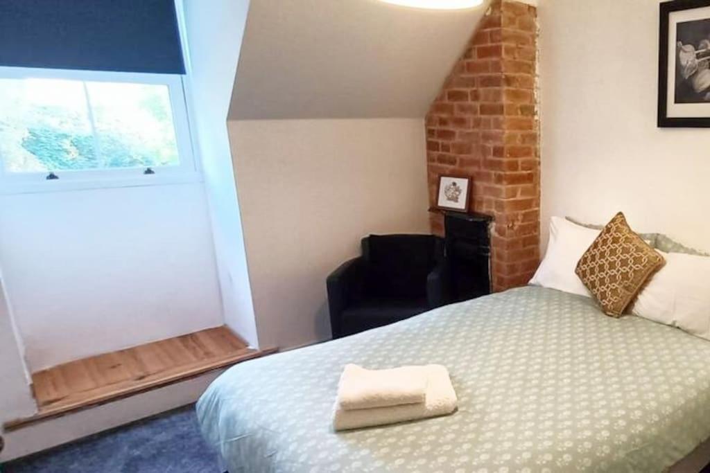 Cntrl Reading Modernized 3 Bedroom House 외부 사진