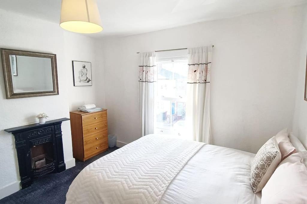 Cntrl Reading Modernized 3 Bedroom House 외부 사진