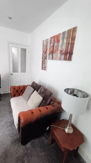 Cntrl Reading Modernized 3 Bedroom House 외부 사진